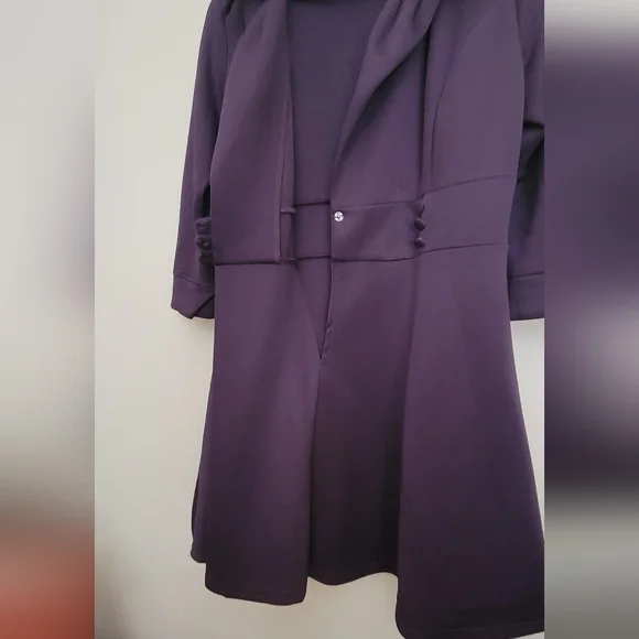 Dress - Picture 9 of 9